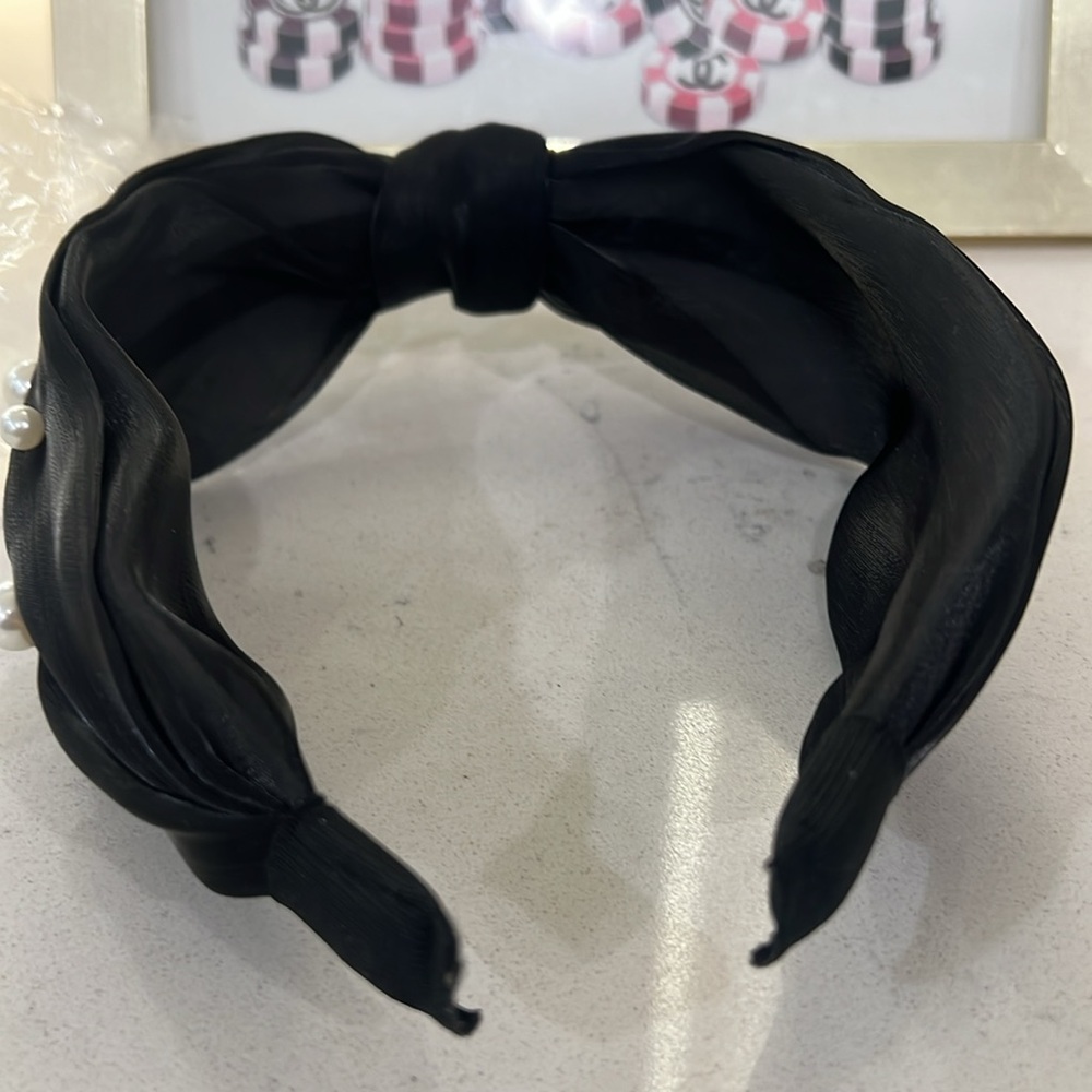 Black headband with pearls NIP - Picture 4 of 6